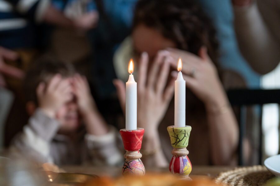 Lighting Shabbat candles